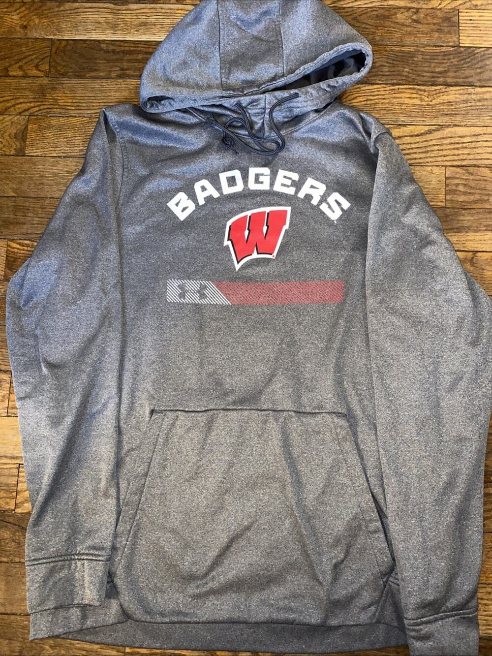 University Of Wisconsin Badgers Under Armour Hoodie Size Medium NCAA UA